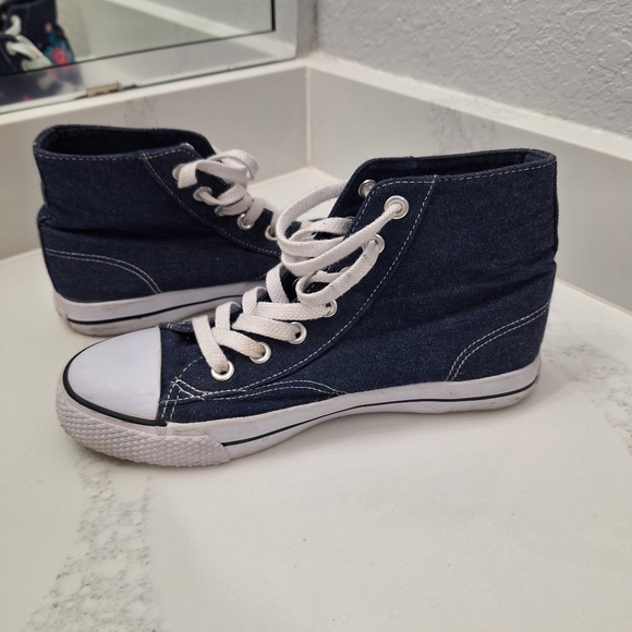 Airwalk Floral Embroidered Denim High-Top Sneakers – Canvas, Navy Blue - Picture 4 of 8